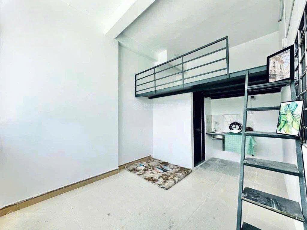 Phòng trọ mới xây ngay đình phong phú kế bên cao đẳng công thương