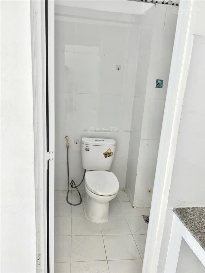Cho thuê phòng studio rộng 25m2, cửa sổ trời, thoáng mát, ngay đường nguyễn duy trinh