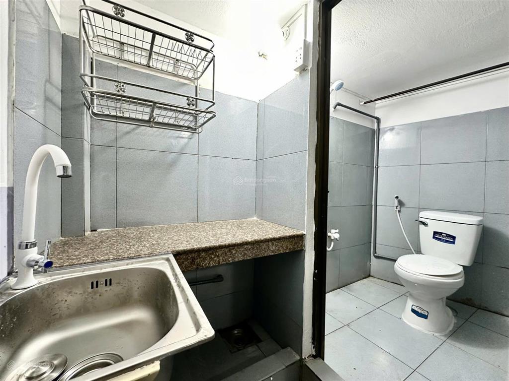 Phòng trọ có gác mới đẹp ngay cầu vượt linh xuân gần làng đại học thủ đức