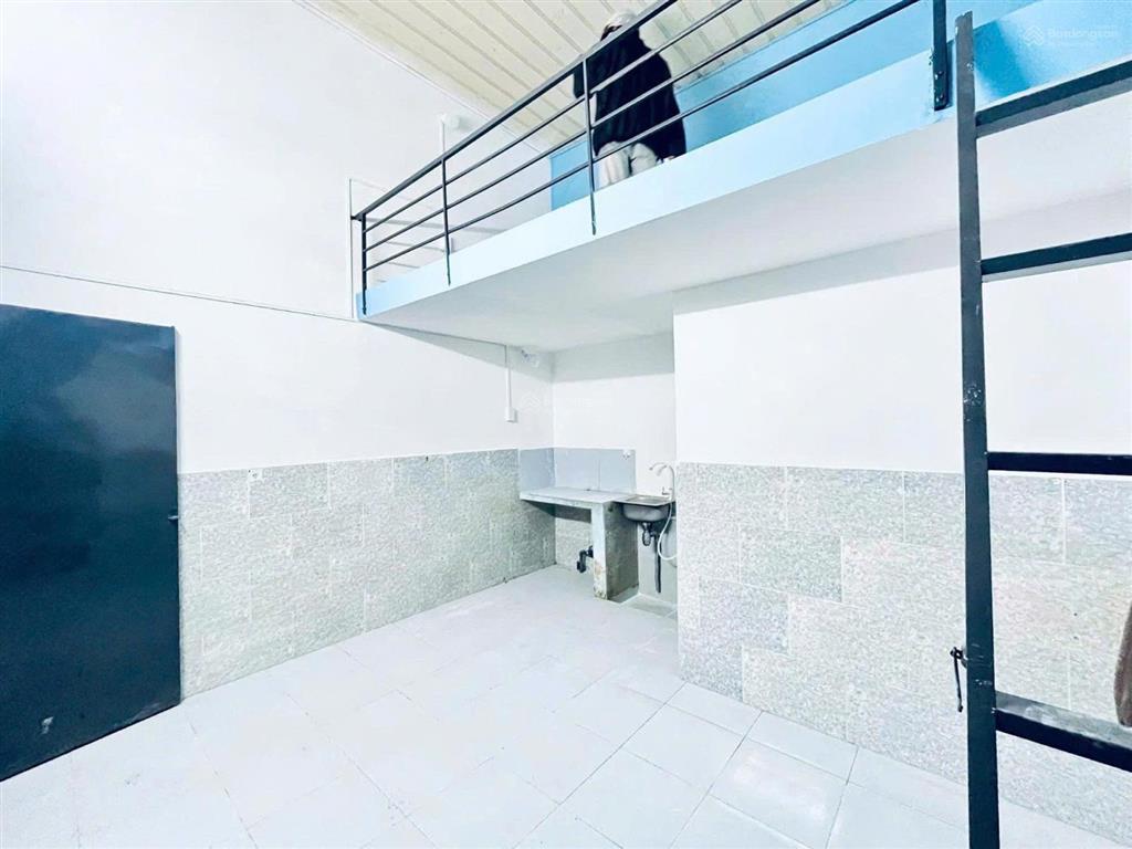 Cho thuê phòng trọ giá rẻ có gác cao linh trung gần đh ngân hàng