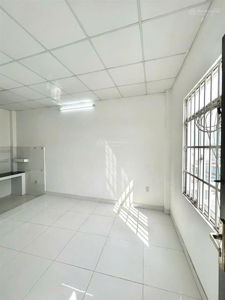 Cho thuê phòng studio cửa sổ trời thoáng mát ngay đường nguyễn duy trinh
