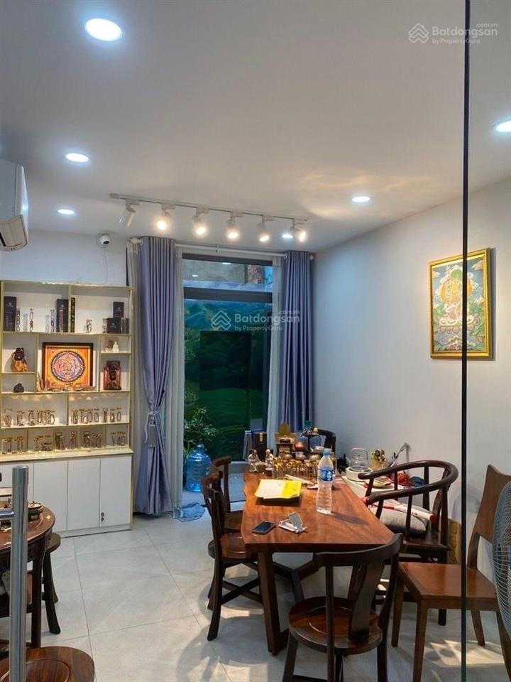 Ngay chân cầu thị nghè, nhà 4 tầng, 3pn, cách hxh tránh 20m, dt55m2, chỉ 8,5 tỷ.