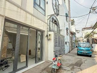 Hẻm xe tải nguyễn xí, thông nơ trang long bình thạnh, 3 tầng, 3pn, dt gần 40m2, 8 tỷ.