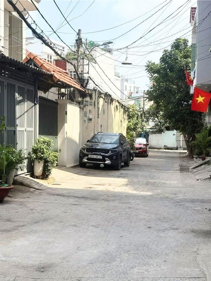 Gấp bán nhà hxh, gần phạm văn đồng đh văn lang, nhà mới 3 tầng 3pngần 40m2 chỉ 8 tỷ tl.