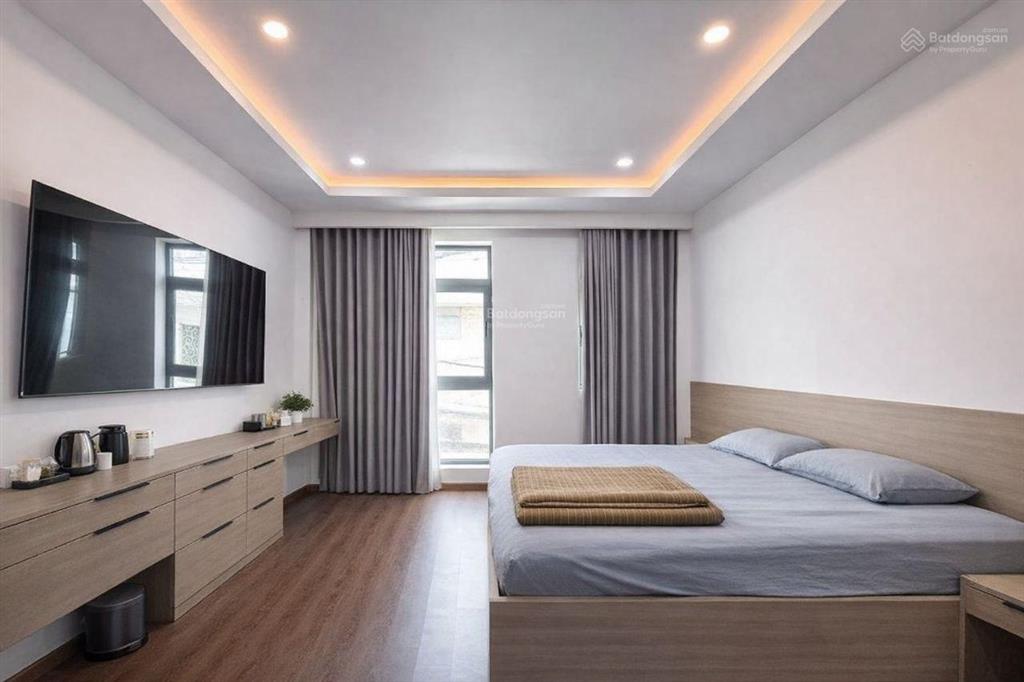 Gấp bán nhà hxh, gần phạm văn đồng đh văn lang, nhà mới 3 tầng 3pngần 40m2 chỉ 8 tỷ tl.