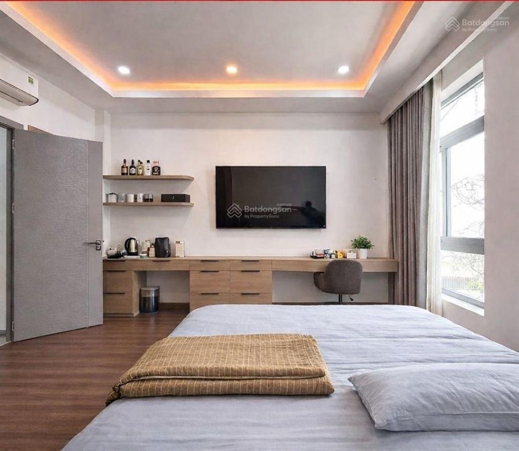 Gấp bán nhà hxh, gần phạm văn đồng đh văn lang, nhà mới 3 tầng 3pngần 40m2 chỉ 8 tỷ tl.