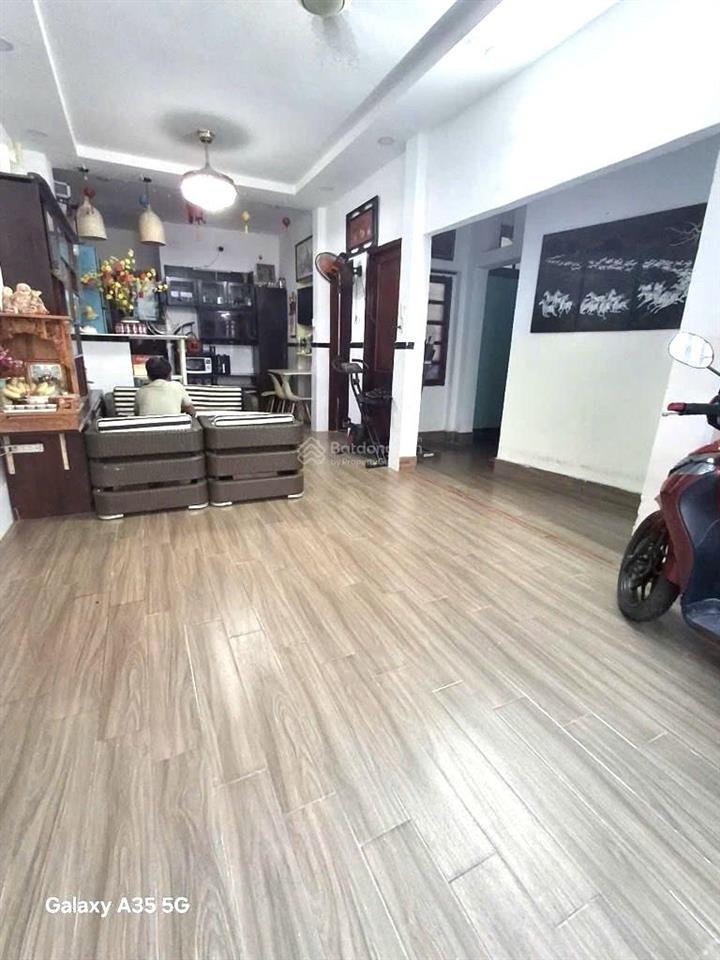 Gần đặng thuỳ trâm, bình thạnh, hxh cách mặt tiền 30m, dt(5.5x10m), 4pn, chỉ 7,9 tỷ.