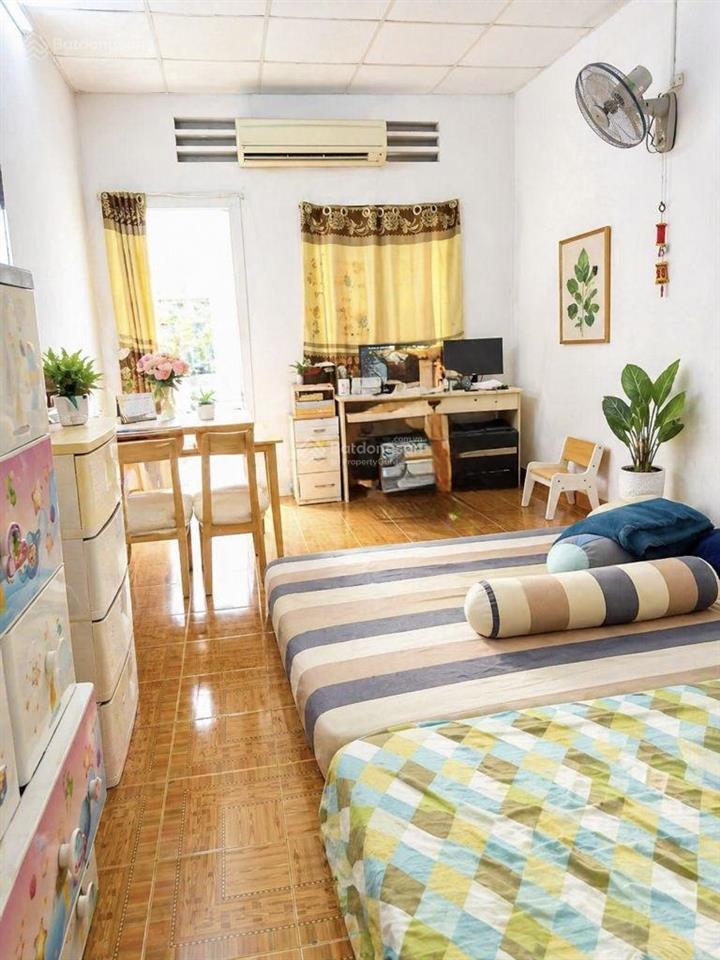 Hxh bùi đình tuý chợ bà chiểu, trung tâm bình thạnh sát q1 , dt 50m2.