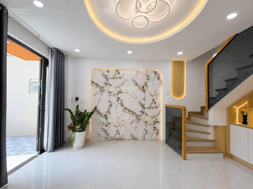Nhỉnh 6.x t.ỷ dt45m (thực tế 64m), gần phạm văn đồng, bình thạnh, 3pn, nội thất đẹp, dọn ở ngay.