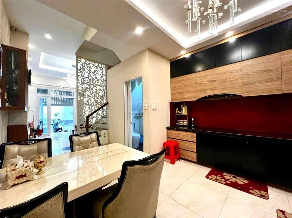 Hẻm xe hơi thông nơ trang long  nguyễn xí, bình thạnh, gần 50m², nhà 3 tầng, 3pn, chỉ 9 tỷ.