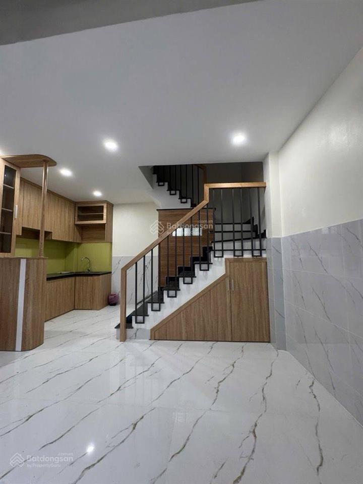 Ngay chu văn an, gần hv cán bộ, nhà mới 1 trệt 3 lầu  dt 40m2, ngang đẹp, chỉ hơn 6 tỷ tl