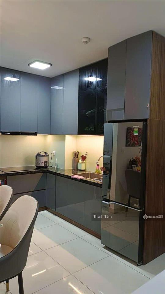 Cần bán gấp, giá cực mềm cc sacomreal q. tân phú, dt87m2, 2pn2wc, giá 1 tỷ 680, nội thất xịn, shr