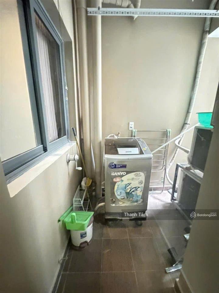 Chính chủ bán giá cực mềm ch ngọc khánh q. 5, dt 64m2, 2pn2wc, giá 1 tỷ 650, để lại nội thất, shr