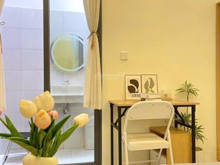 Cho thuê phòng full nội thất có giếng trời siêu mát ngay chợ phạm văn hai