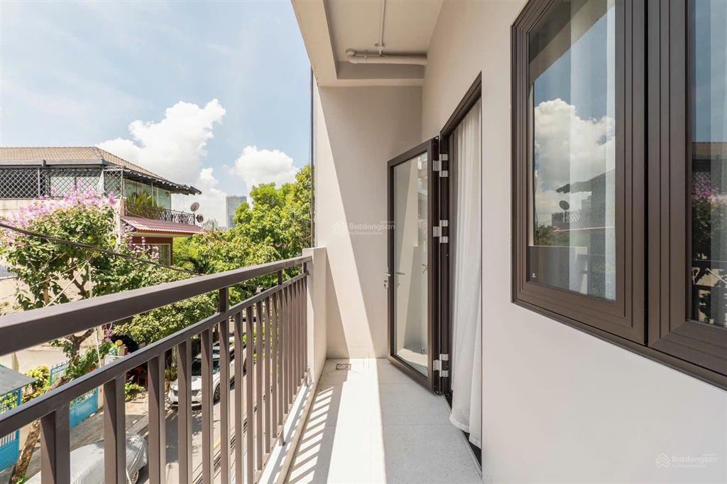 Khai trương căn hộ dịch vụ dạng 1pn đầy đủ nội thất mới ngay sân bay tsn
