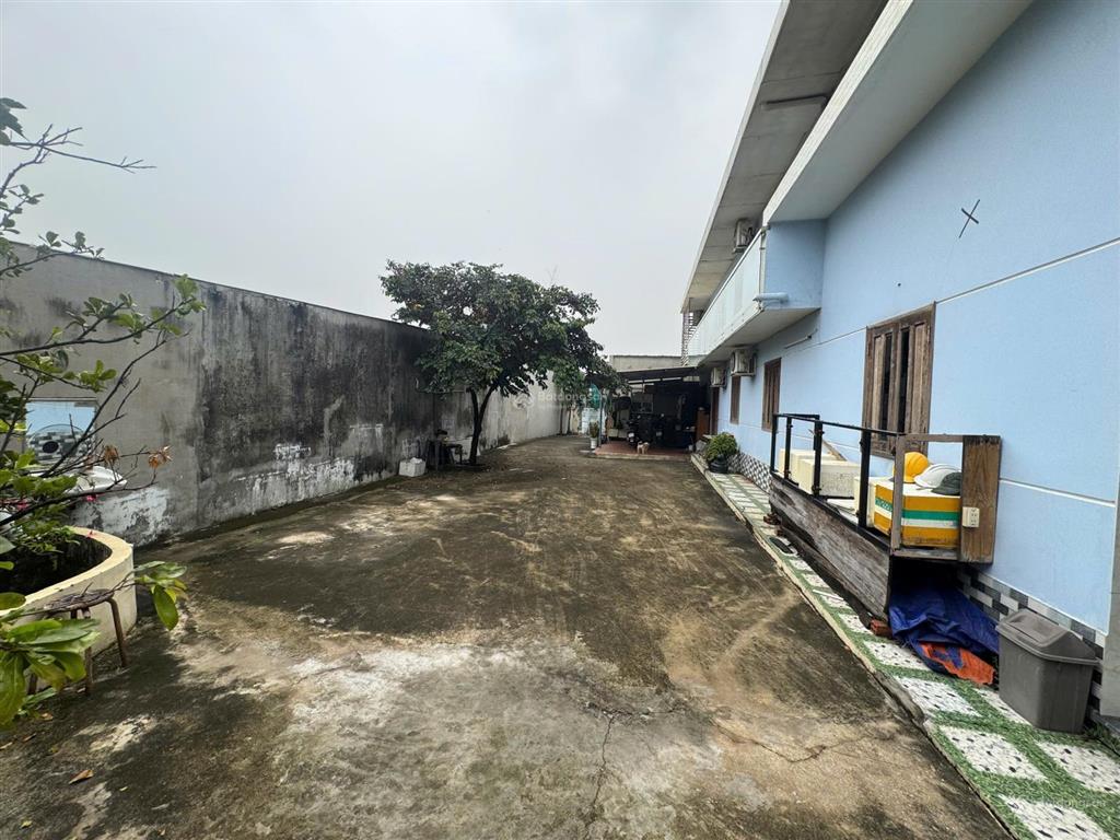 Chính chủ bán đất sẵn sổ mặt tiền giá tốt khu vực hẻm 19 nguyễn văn tăng