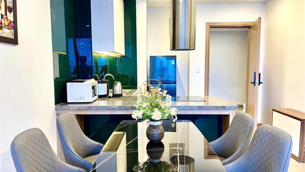 Chính chủ muốn bán căn 2pn sam tower sổ sẵn đang cho thuê 25tr/tháng tầng cao view pháo hoa cực đẹp
