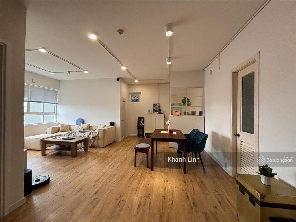 Chính chủ hạ giá bán gấp căn hộ 155 nguyễn chí thanh, q. 5, dt 62m2 2pn 2wc nội thất đầy đủ