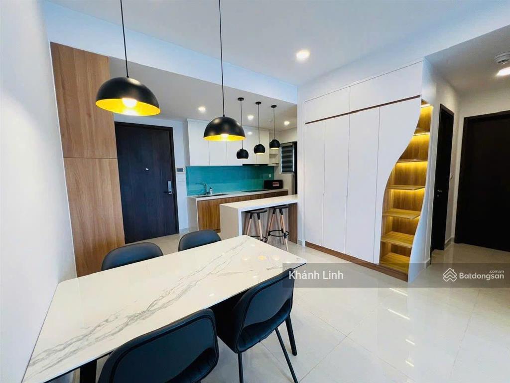 Chính chủ hạ giá bán gấp ch vạn đô quận 4, dt 68m2 2pn 2wc, tầng trung thoáng mát, shr