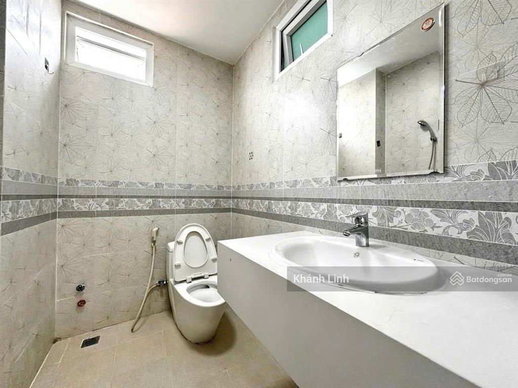 Chính chủ cần tiền bán gấp ch ruby garden, quận tân bình dt 74m², 2pn 2wc, tầng trung, có sổ hồng