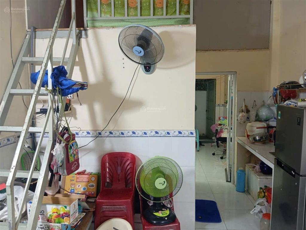 Mua đất tặng nhà cấp 4 bưng ông thoàn