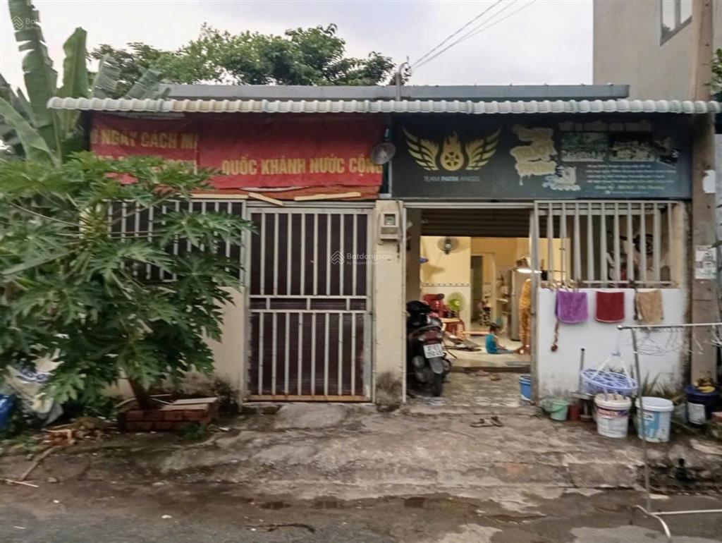 Mua đất tặng nhà cấp 4 bưng ông thoàn