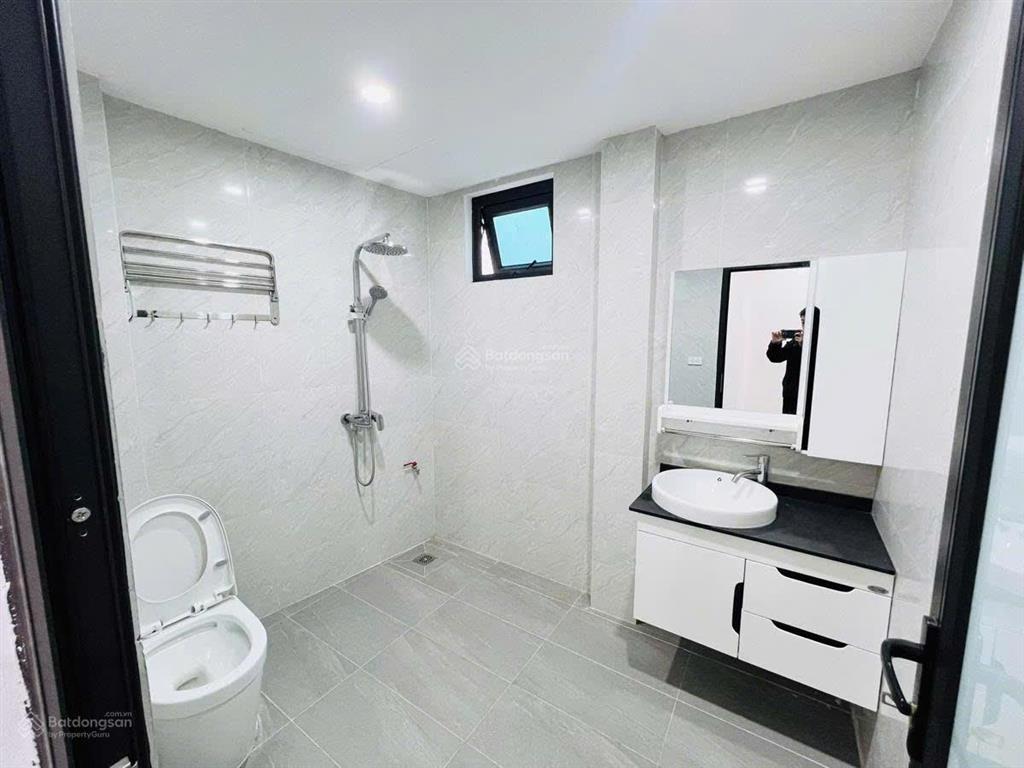 Mễ trì  32m2  ngõ thông rộng  ô tô tránh cách 50m  giá chỉ nhỉnh 3 tỷ