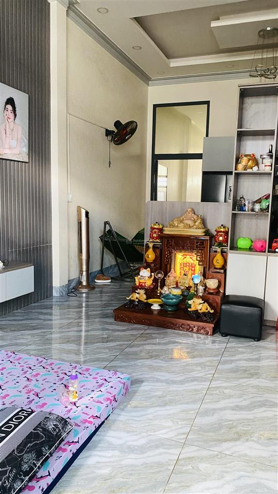 Cần bán căn nhà mới khang trang, gần chợ, trường. tại p. hàng gòn, tp. đồng nai