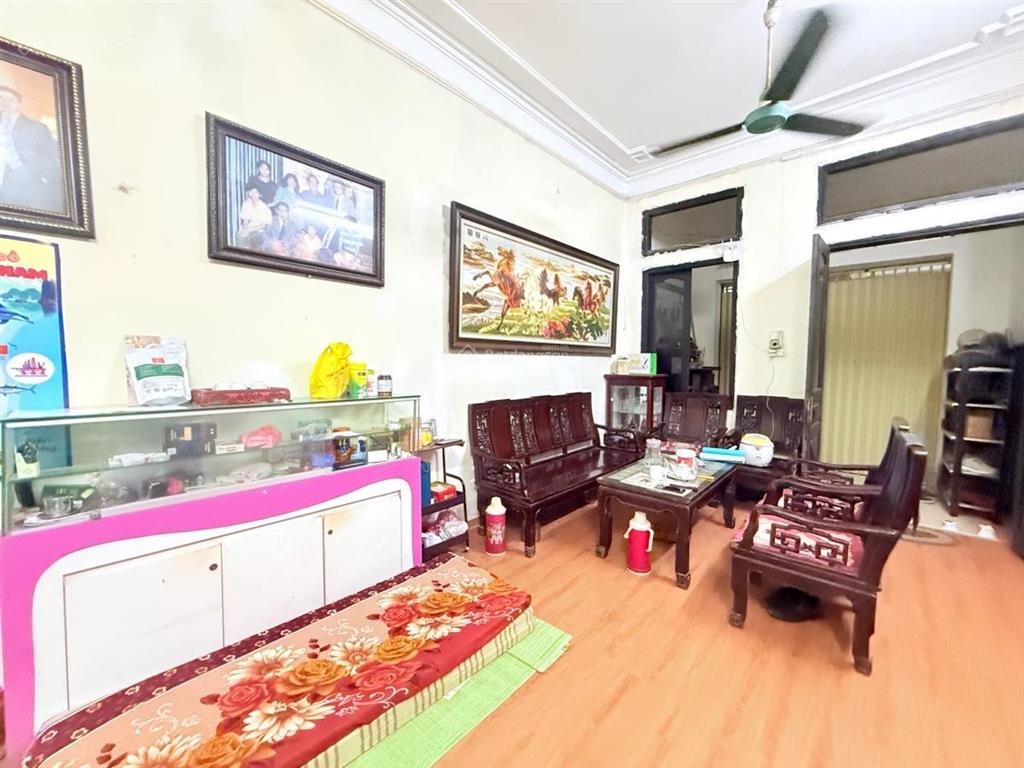 Bán nhà 4 tầng 63m2 trung kính khu phân lô ngõ rộng mặt tiền rộng 6,3m ở rất thích