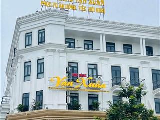 Cần bán lô đất 100m gần nhà hàng vạn xuân  ngay trung tâm thương mại go