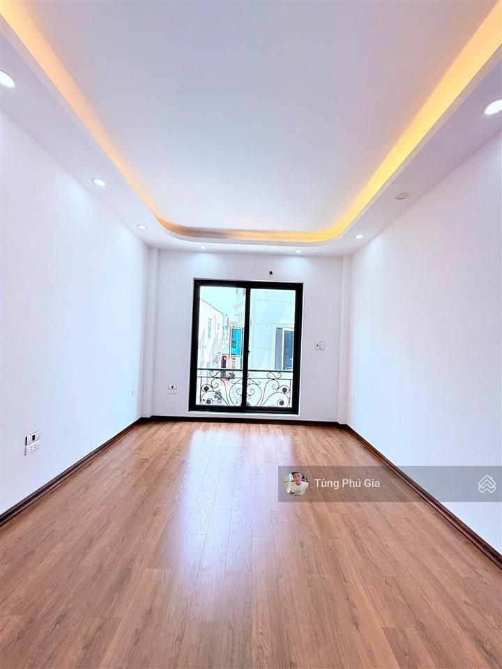 Bán nhà riêng tại quốc lộ 6, 3,95 tỷ, 35 m2, 3pn, 4wc, chính chủ, giá tốt