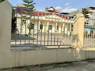 100m ra đến ql21 lô đất giá êm nhất khu vực gần chợ hoà lạc