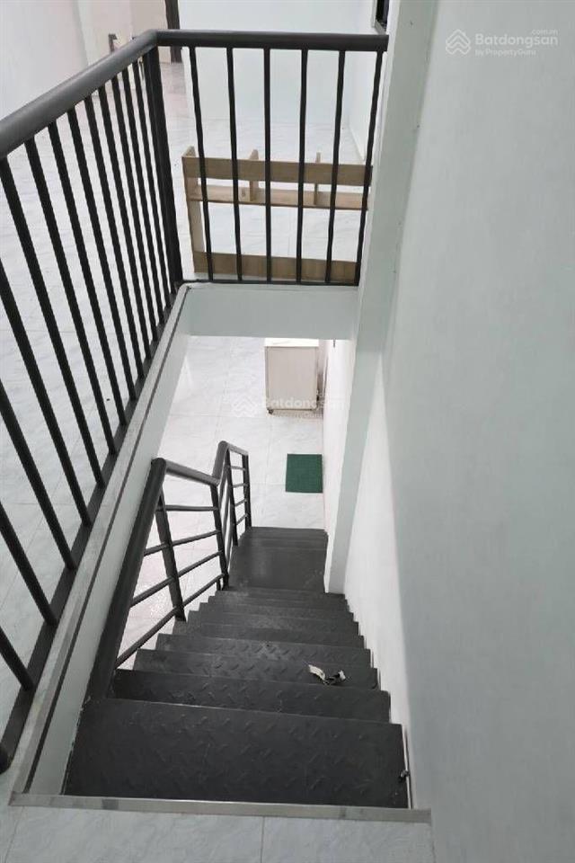 Bán nhà trệt lầu btct, ngay chợ hoa hồ thị kỷ, kqhlg