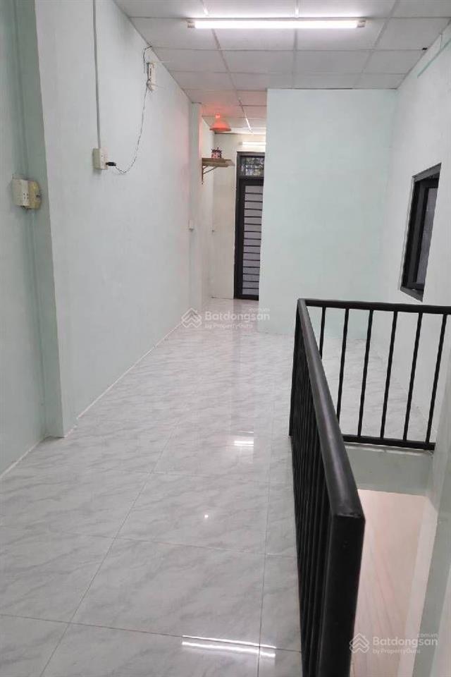 Bán nhà trệt lầu btct, ngay chợ hoa hồ thị kỷ, kqhlg