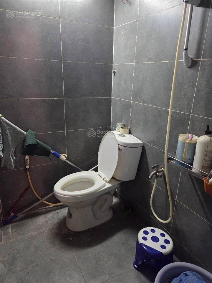 Bán nhà trệt lầu btct, ngay chợ hoa hồ thị kỷ, kqhlg