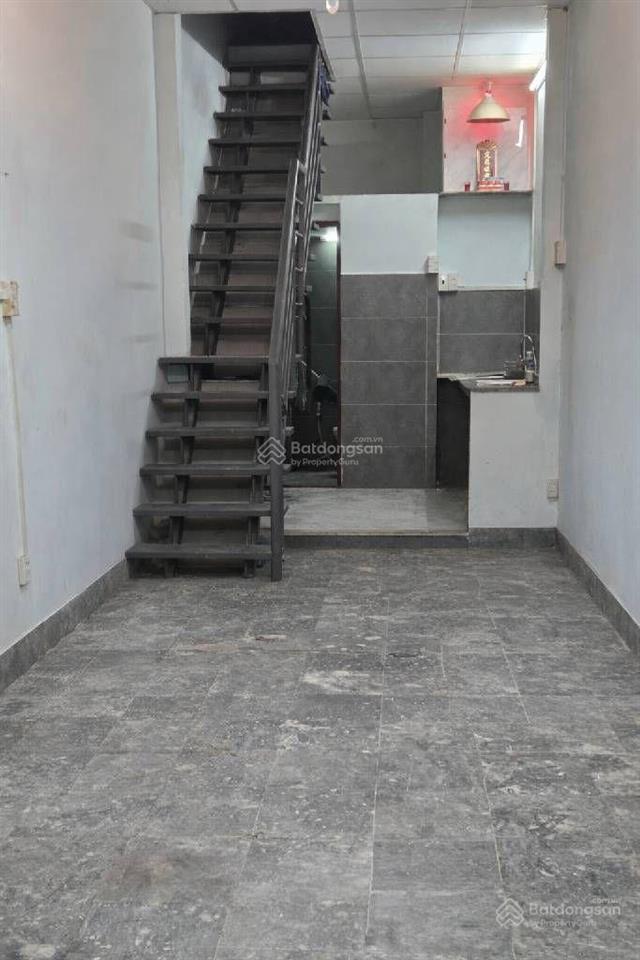 Bán nhà trệt lầu btct, ngay chợ hoa hồ thị kỷ, kqhlg