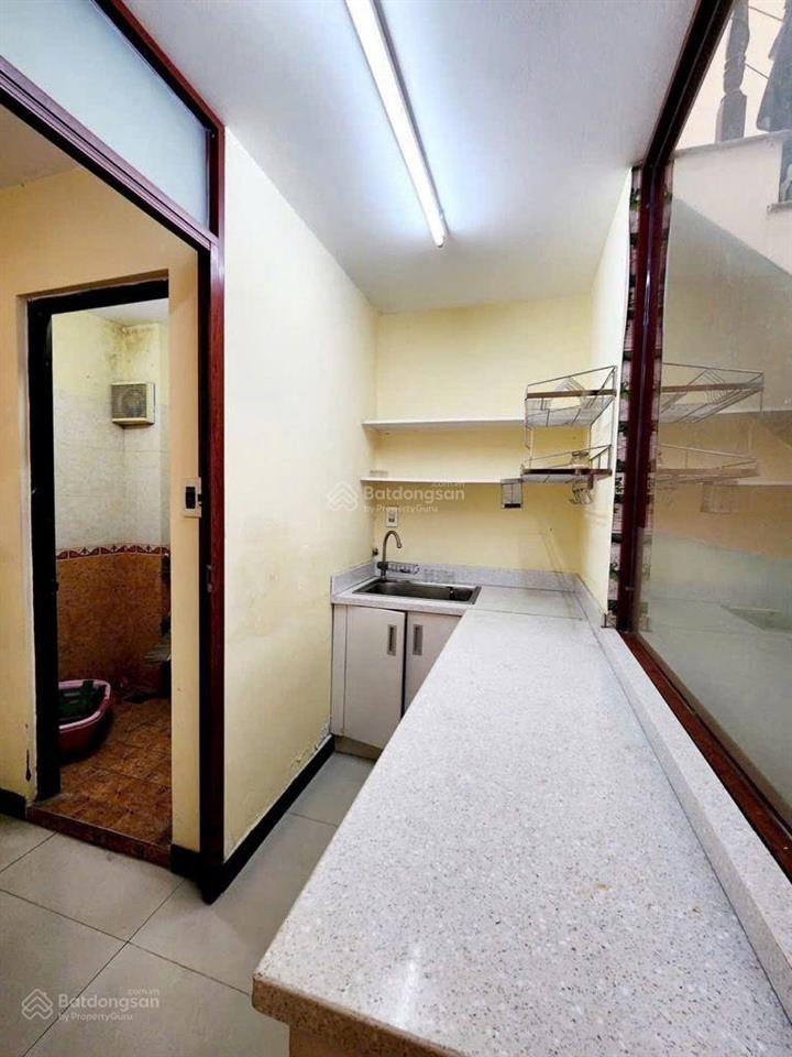 Bán nhà ngang 4,3m tại quận 10, thành thái, trệt 3 lầu btct, hẻm xe hơi, không quy hoạch, lộ giới