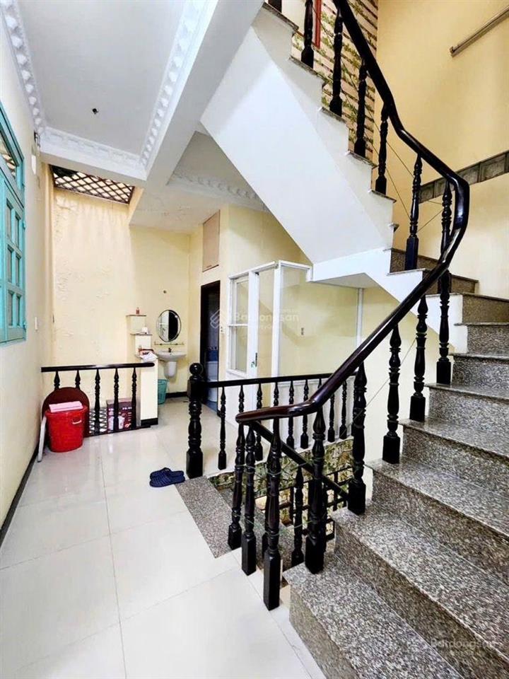 Bán nhà ngang 4,3m tại quận 10, thành thái, trệt 3 lầu btct, hẻm xe hơi, không quy hoạch, lộ giới