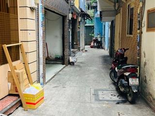Bán nhà phường 13 quận 10, cách mạng tháng tám, trệt 2 lầu btct,kqhlg