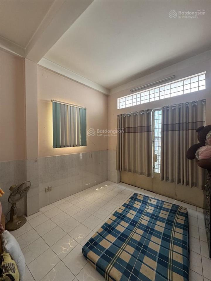 Bán nhà riêng phường 11 quận 10, ngay siêu thị sài gòn, trệt 4 lầu, kqhlg