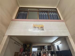 Bán nhà riêng phường 11 quận 10, ngay siêu thị sài gòn, trệt 4 lầu, kqhlg