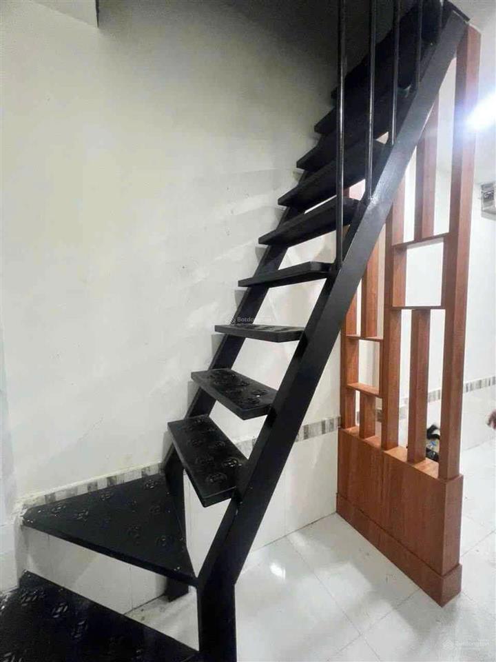 Bán nhà giá tốt đường đỗ quang đẩu sổ hồng riêng, công chứng ngay