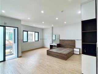 Bán nhà mặt phố sát vinhomes 4 tầng btct 5pn, sổ hồng hoàn công