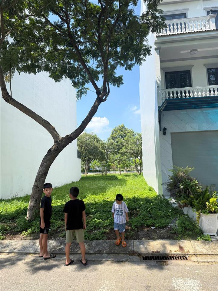 Chính chủ cần bán nhanh lô đất nền dự án five star eco city 99m² 2ty8 sổ sẳn giá tham khảo tốt trong khu vực