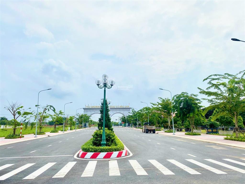 Có vài lô đất trong kdc quốc linh 90m2 cần bán nhanh 1ty2 để trả nợ ngân hàng sổ sẵn chính chủ