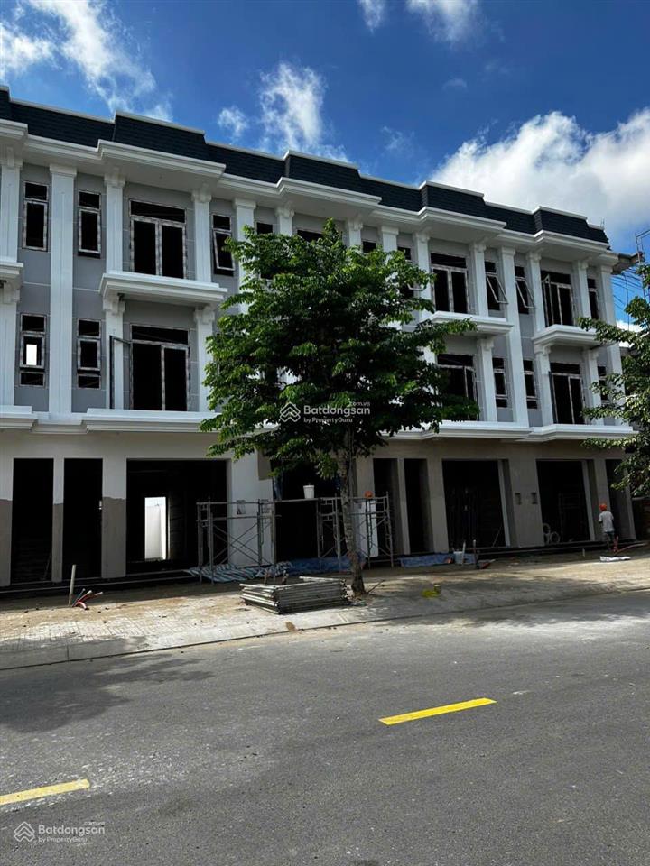 Có vài lô đất trong kdc quốc linh 90m2 cần bán nhanh 1ty2 để trả nợ ngân hàng sổ sẵn chính chủ