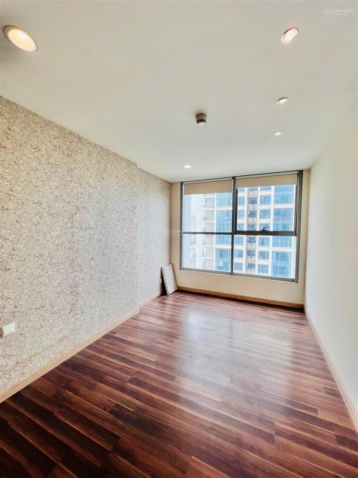 Bán siêu phẩm (4pn3vs) thăng long number one 173m2, có slot ô tô,sổ vĩnh viễn 16 tỷ (0968 943 ***)