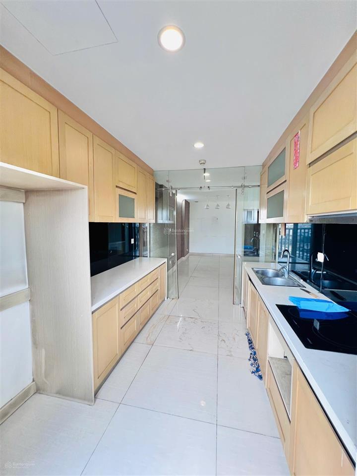 Bán siêu phẩm (4pn3vs) thăng long number one 173m2, có slot ô tô,sổ vĩnh viễn 16 tỷ (0968 943 ***)