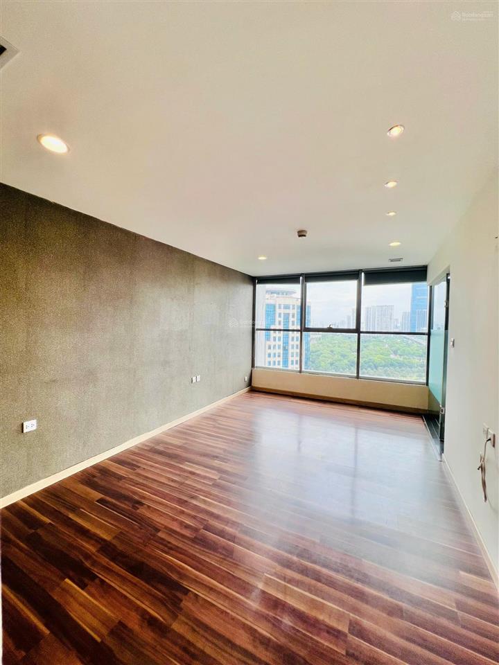 Bán siêu phẩm (4pn3vs) thăng long number one 173m2, có slot ô tô,sổ vĩnh viễn 16 tỷ (0968 943 ***)