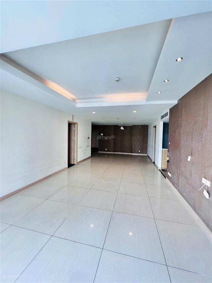 Bán siêu phẩm (4pn3vs) thăng long number one 173m2, có slot ô tô,sổ vĩnh viễn 16 tỷ (0968 943 ***)